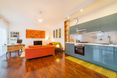 Naima Sea View Design Apartment