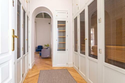 Genteel Home Palacio Abades