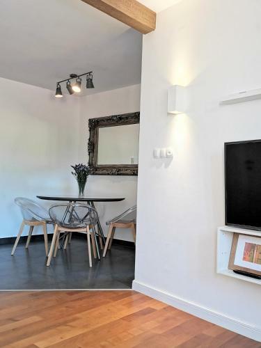 Apartman R.r. Omi?