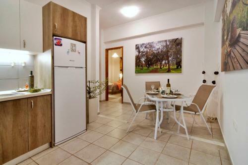 Kloudas Apartments