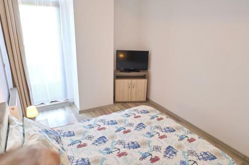 Alina Lake View Apartment