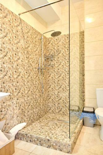 Alina Lake View Apartment
