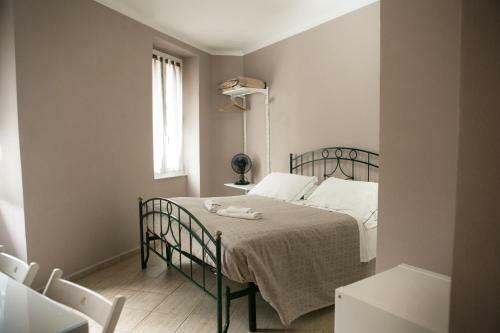 Hostal Vernazza2010 Rooms