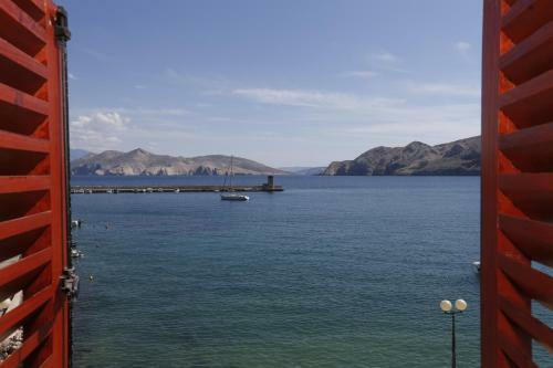 Apartment Darko With Sea View
