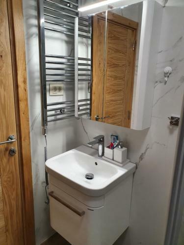 Apartamento Aura J&p