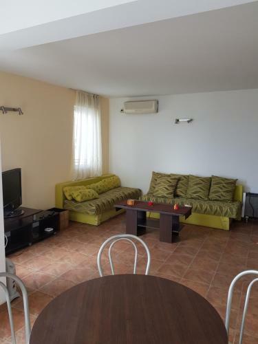 Zaliv Apartments House