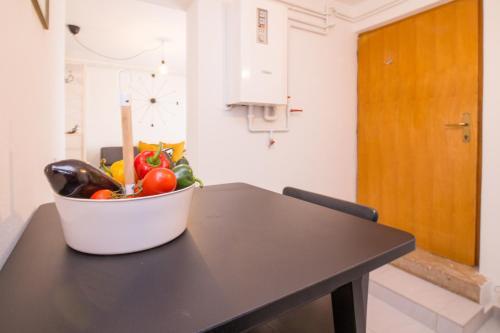 Art Studio Apartment Kata