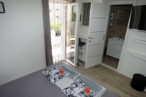 Hostal Lux Dalmatia I & R