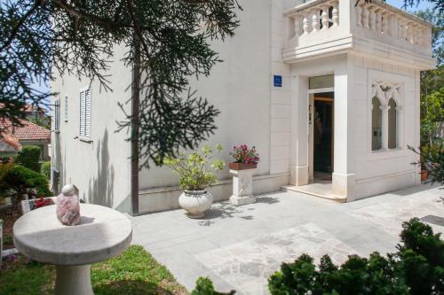 Apartments Cvjetni Dvori