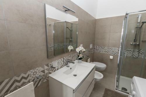 Drooms.