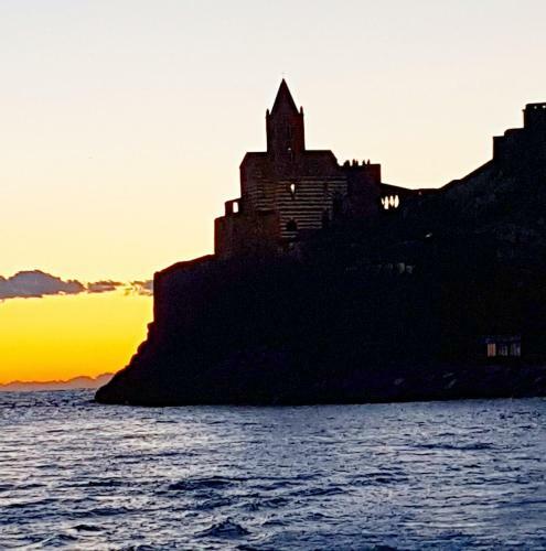 Sailing Escape In 5 Terre