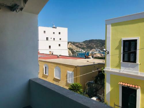 Hostal Sky Ponza - Immobilevante