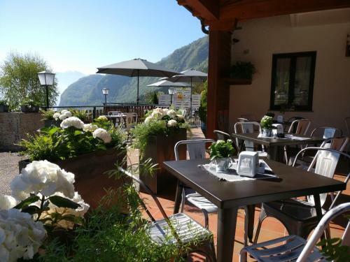 Hotel Garn� Al Laghet