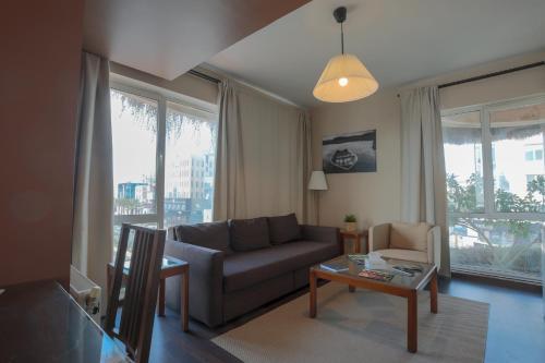 Red Rose Hotel And Suites