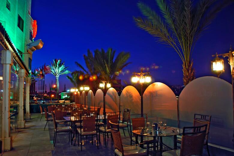 Larsa Hotel