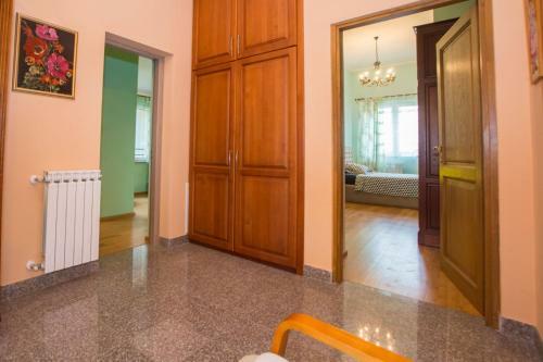 Apartment For 8 People Near The Beach
