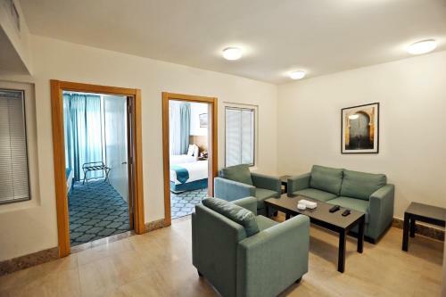 Khuttar Apartment