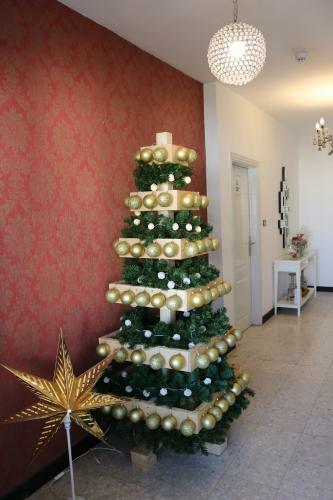 Hostal Villa Dia - Guest House