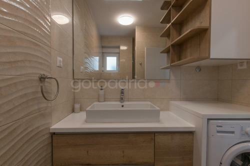 Luxury Sea View Apartment Wald