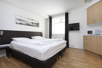 Einholt Apartments