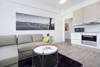 Einholt Apartments