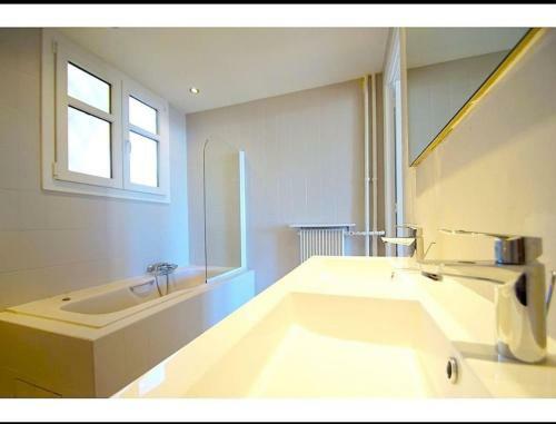 Apartamento 105, Promenade