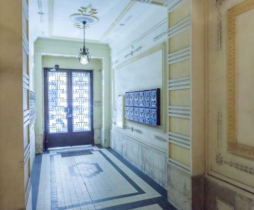 Real Apartments Wessel�nyi IV