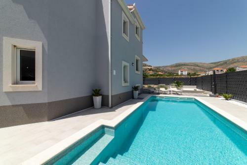 Apartamentos Guest House Ban