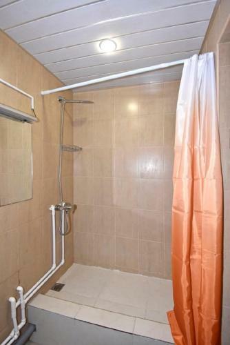 Hostel Asma In Small Center