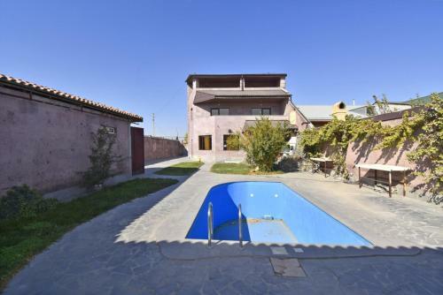 Luxury Villa With A Pool