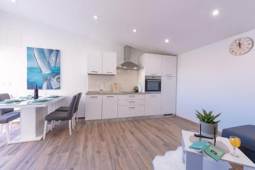 Apartments Dijana