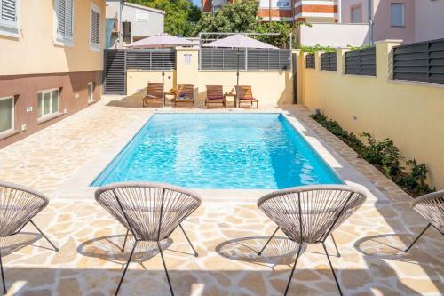 Apartments Dijana