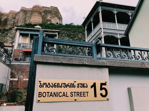 Hostal Apartment Botanikuri 15
