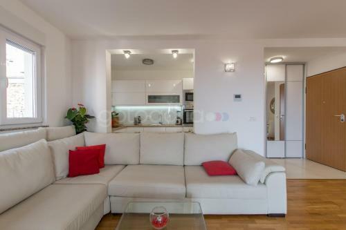 Sea View Apartments Dammi