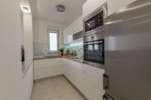 Sea View Apartments With Free Parking