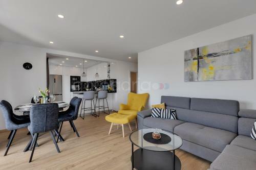 Luxurious Apartments Lara&luka