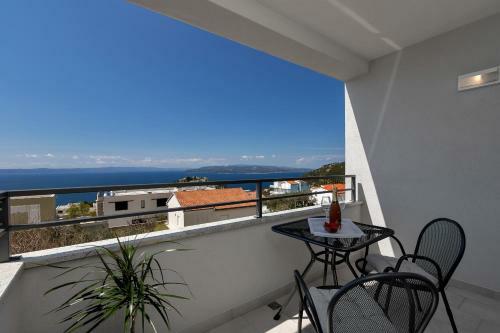 Holiday Home L & B Makarska