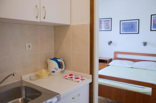 Apartamentos Studio Arbanija 13298f