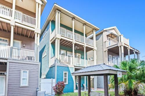Serenity By The Sea - Main House