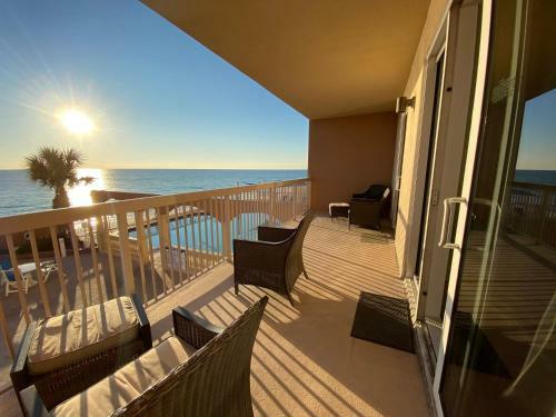 Brightly Furnished Beachfront Condominium