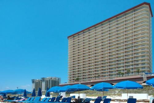 Brightly Furnished Beachfront Condominium