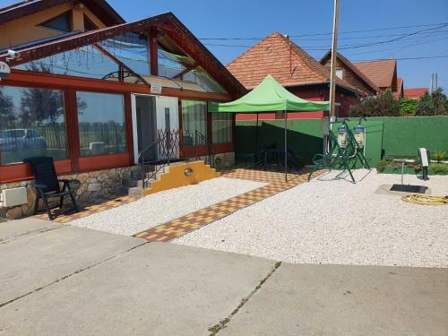 Apartamento Family Friendly Gy�l