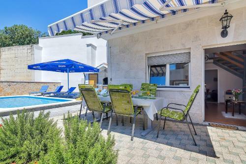 Holiday Home Nadea - With Private Pool