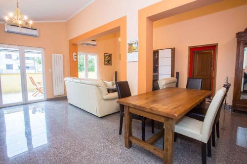 Apartment In Porec/istrien 39700
