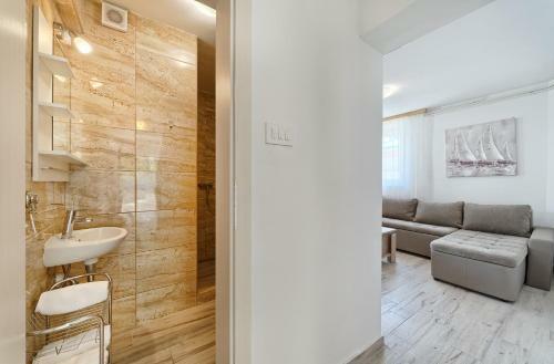 Hostal Apartmani Marina