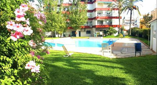 Central Nerja Apartment With Swimming Pool