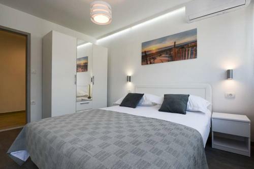 Reza Luxury Apartment