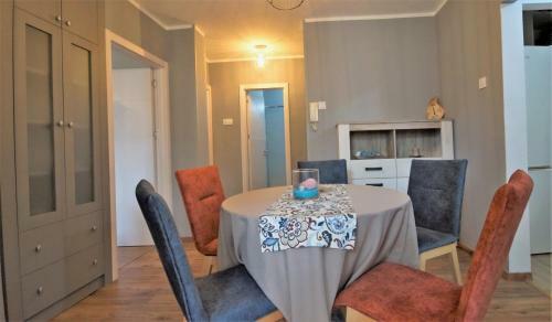 Dejan Apartment City Center