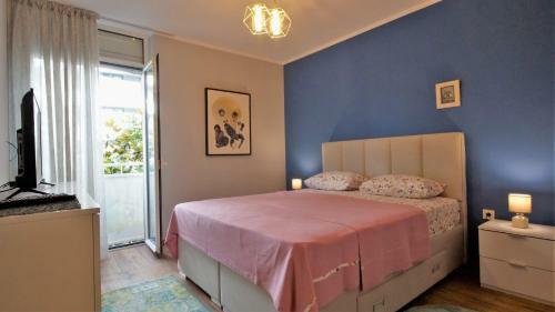 Dejan Apartment City Center