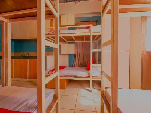 Hotel Vaccinated Staff - Oyo 809 Crowne One Condo